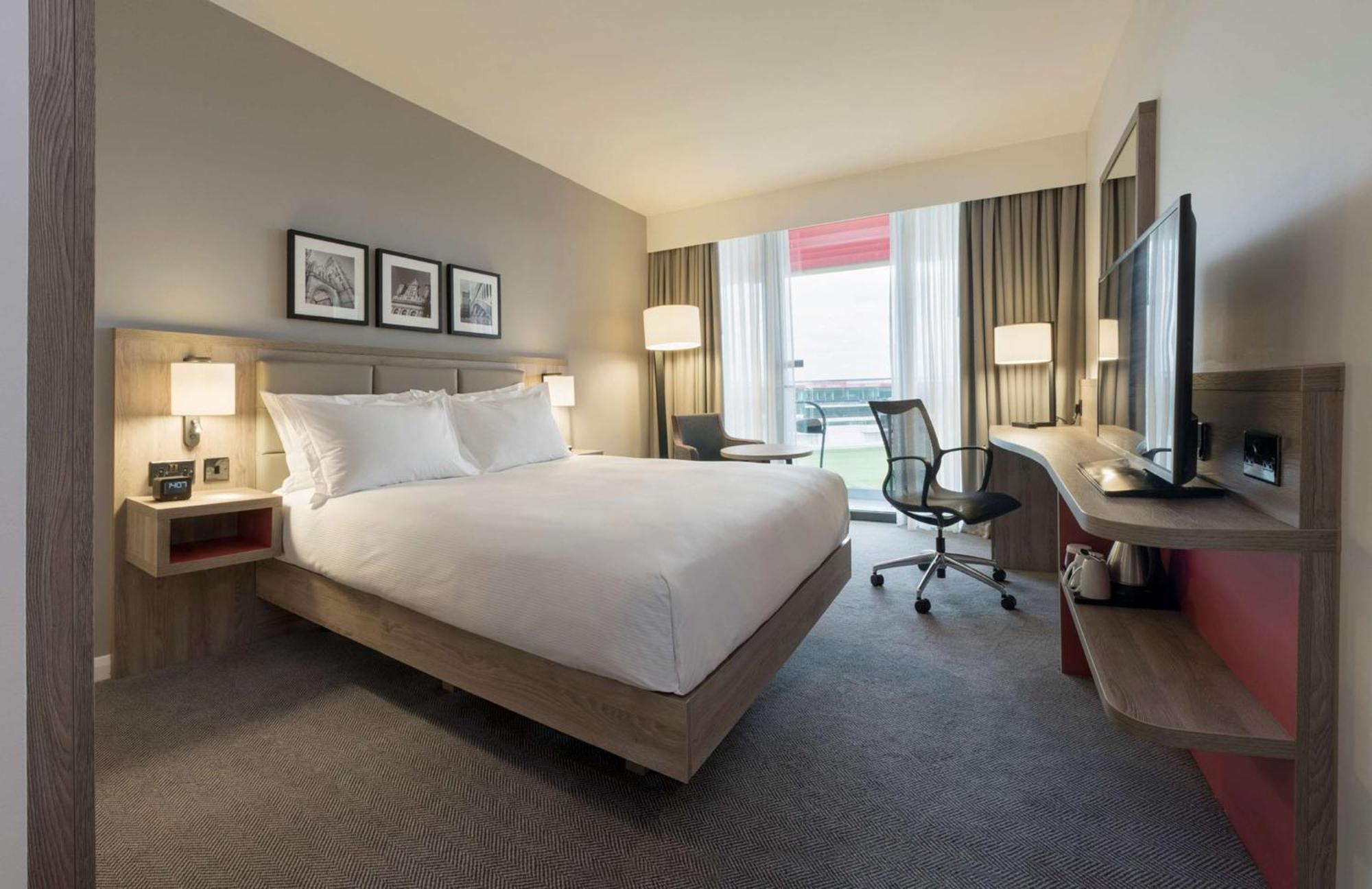 Hilton Garden Manchester Emirates Old Trafford Hotel 4*