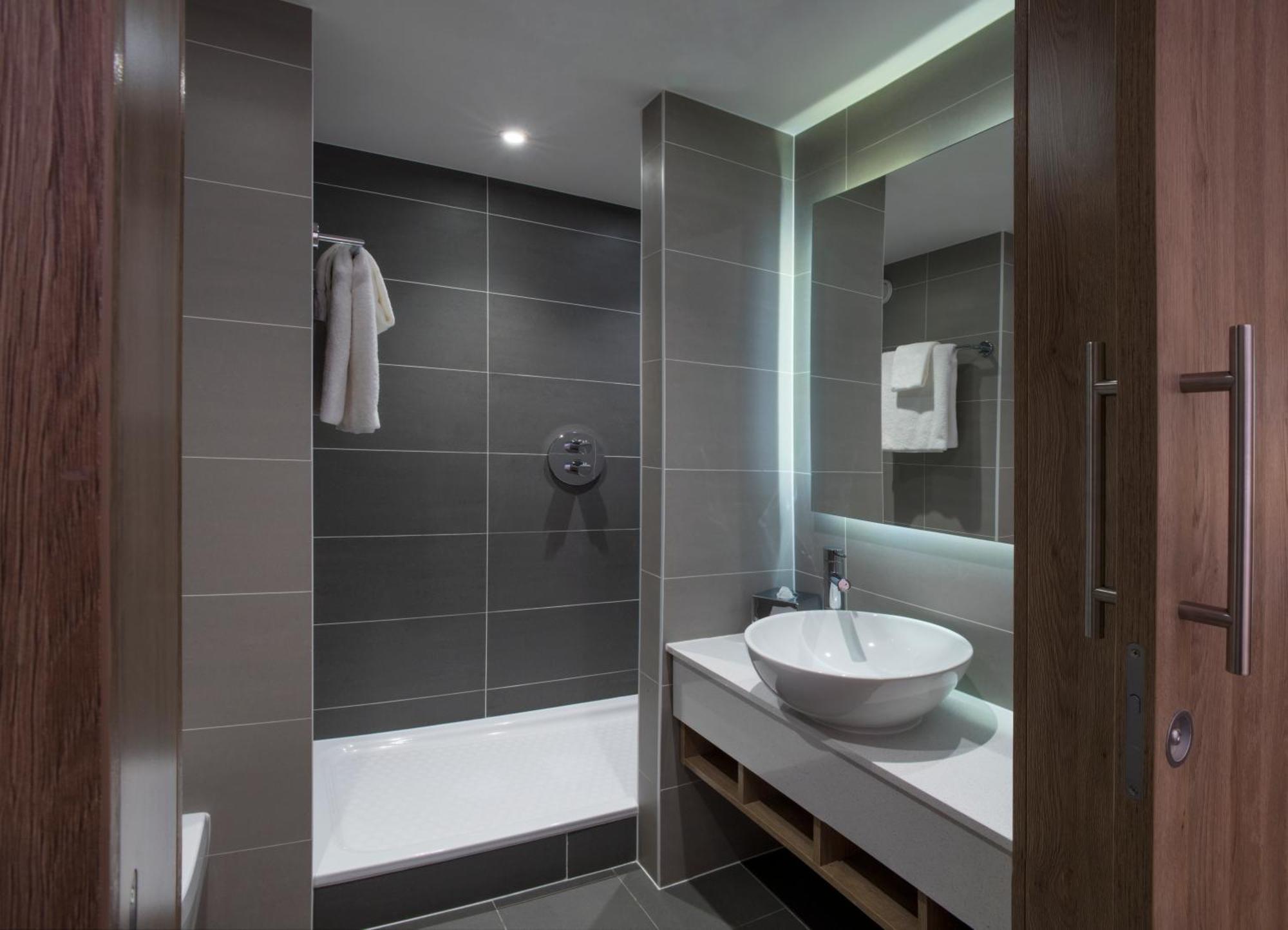 Hilton Garden Manchester Emirates Old Trafford Hotel 4*
