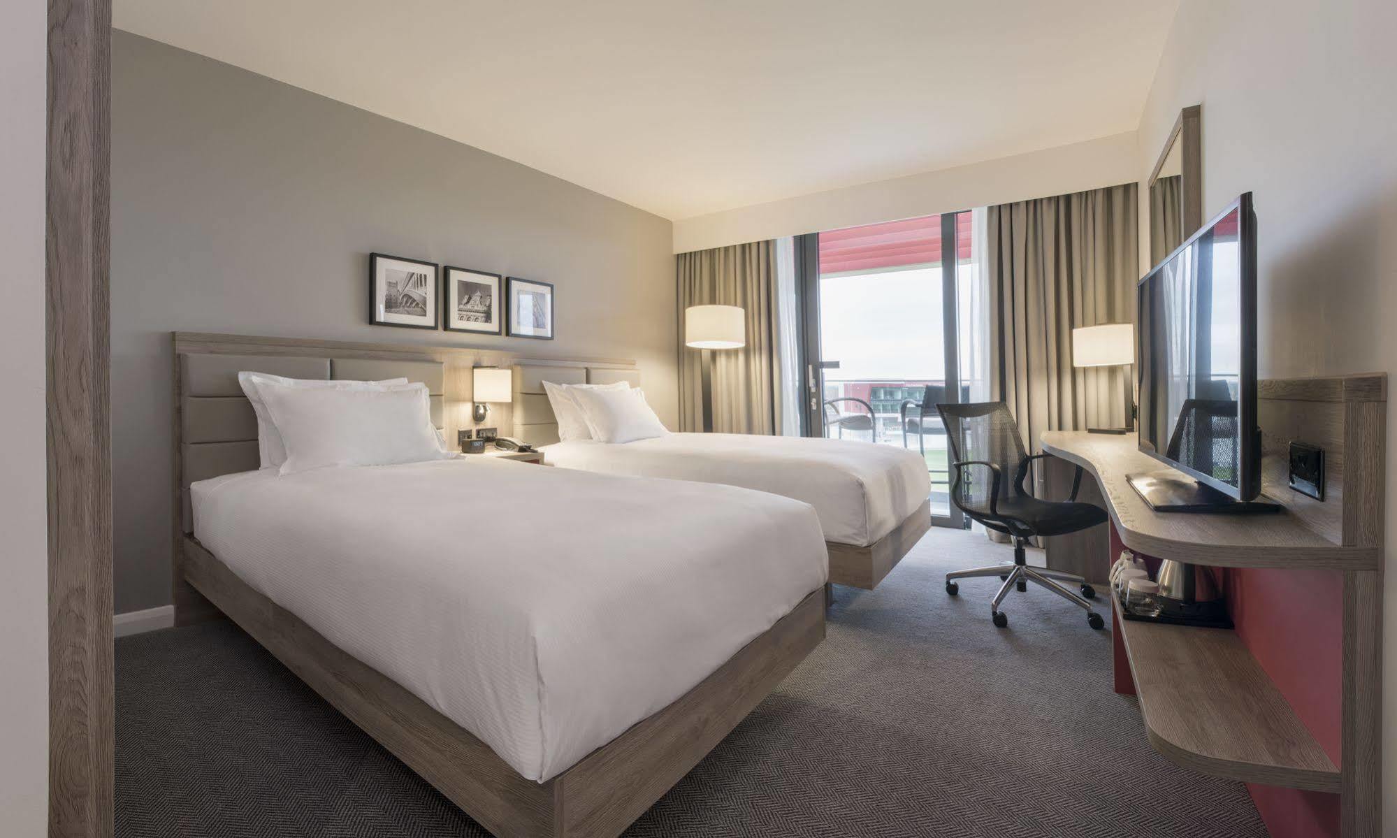 Hilton Garden Manchester Emirates Old Trafford Hotel